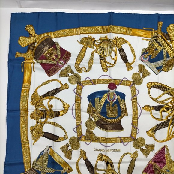 Hermes scarf Carre 90 Blue Silk100% - Picture 7 of 11
